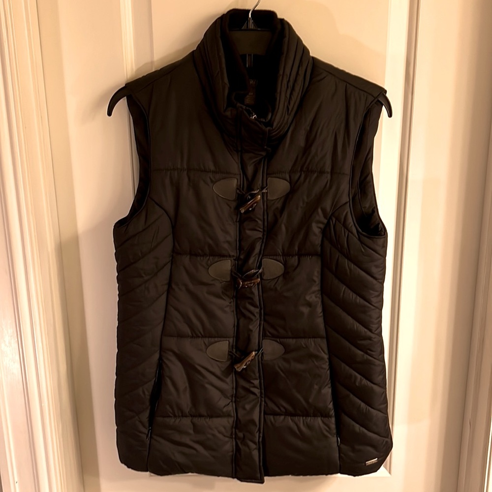 Roots73 Women’s Black Down Vest - Picture 4 of 9